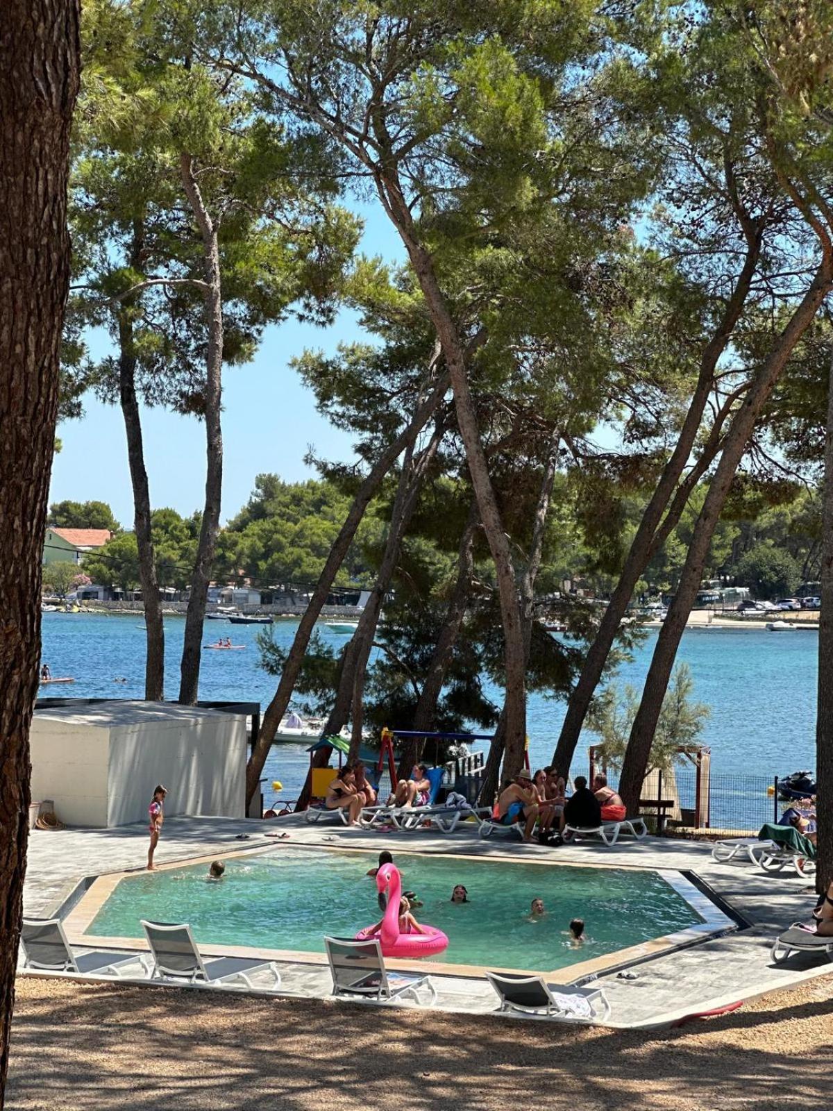 Luxury Mobilehome Lucina Bay Pašman Zewnętrze zdjęcie