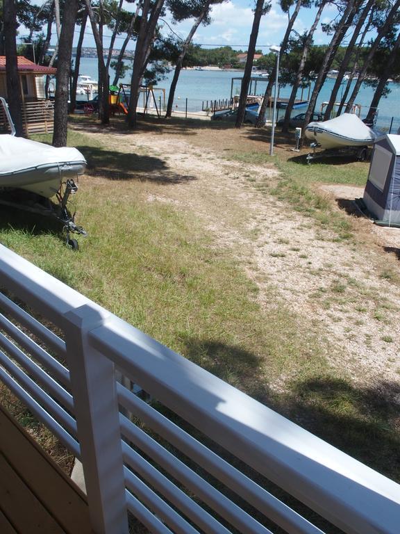 Luxury Mobilehome Lucina Bay Pašman Zewnętrze zdjęcie