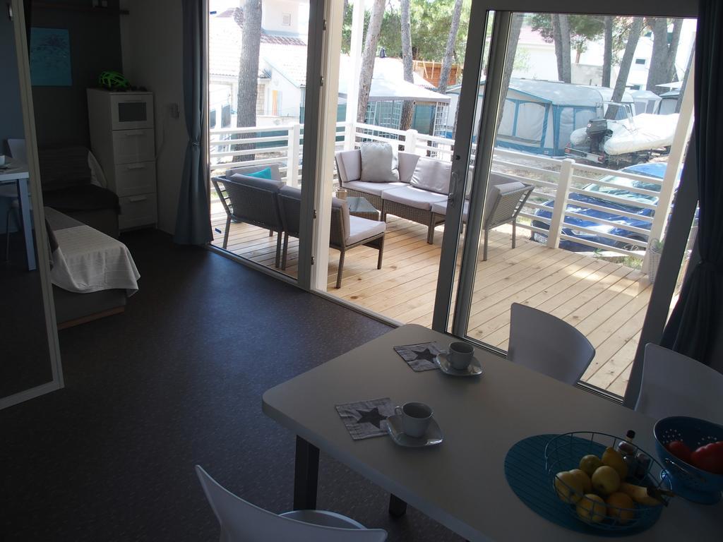 Luxury Mobilehome Lucina Bay Pašman Zewnętrze zdjęcie